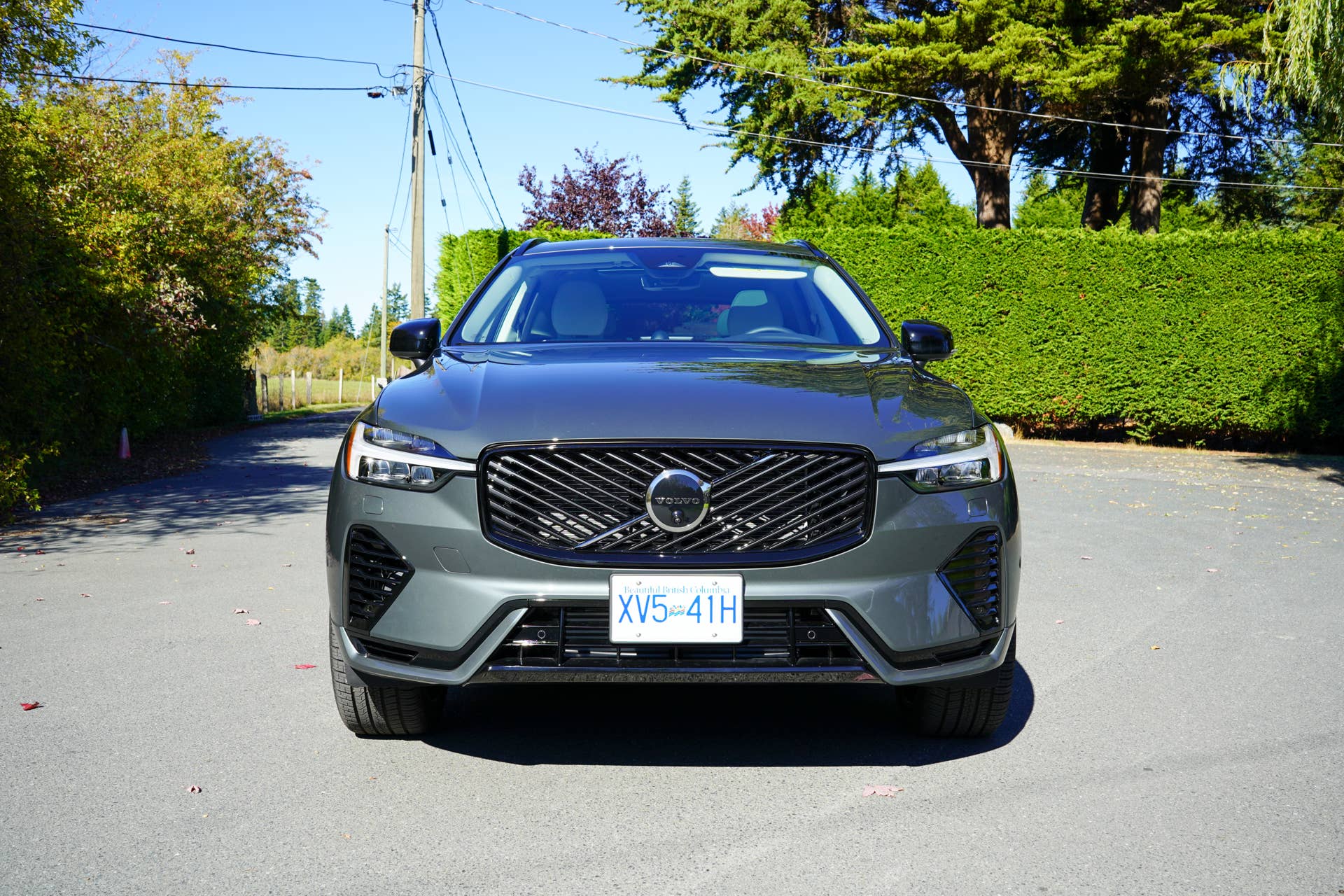 2026 Volvo XC60 T8 Ultra plug-in hybrid SUV posed in the sun