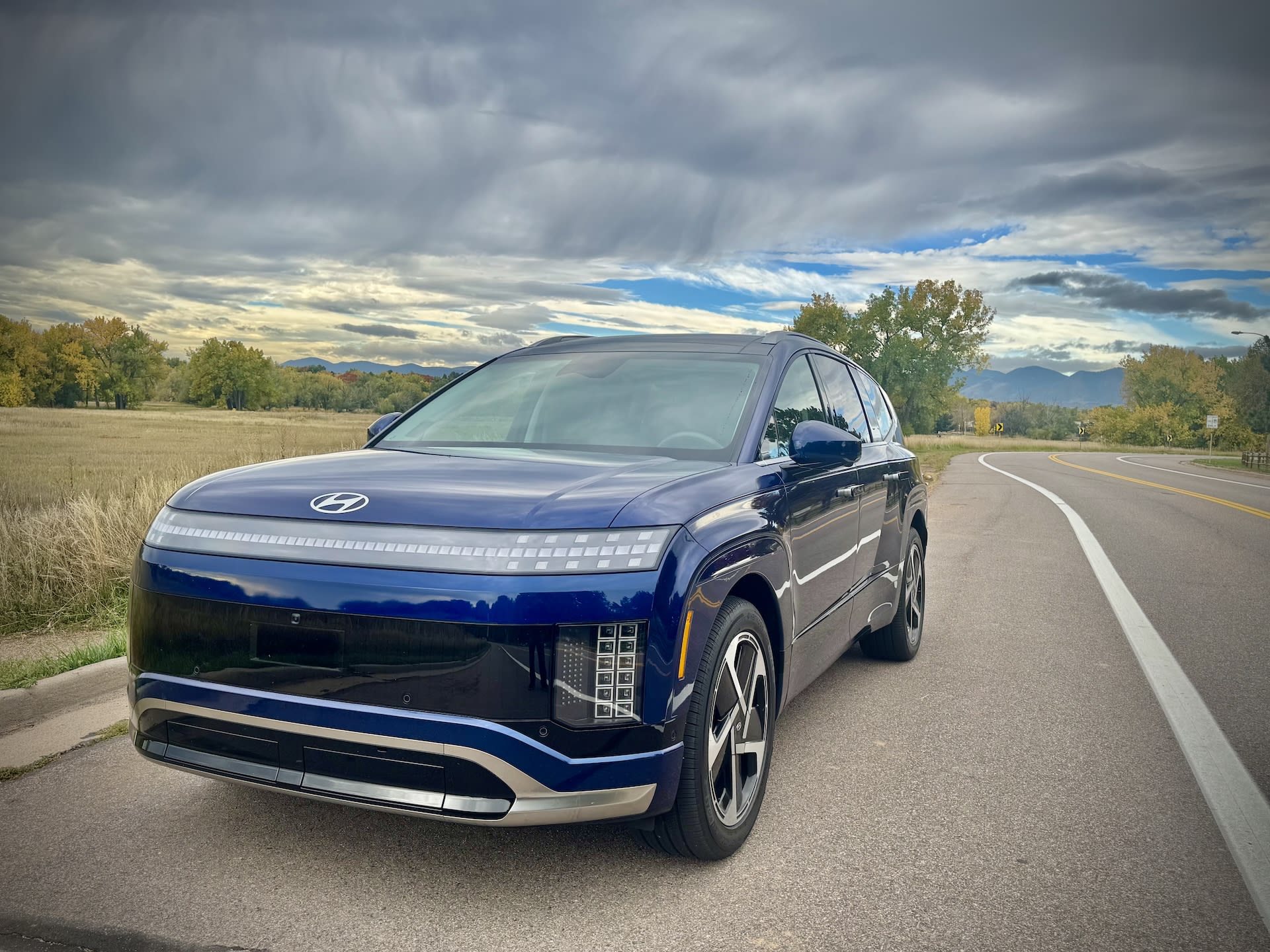 Hyundai and Kia Beat Toyota and Honda in Toughest Safety Tests Yet, Win IIHS Top Safety Pick+ 2 2026 Hyundai Ioniq 9 front view