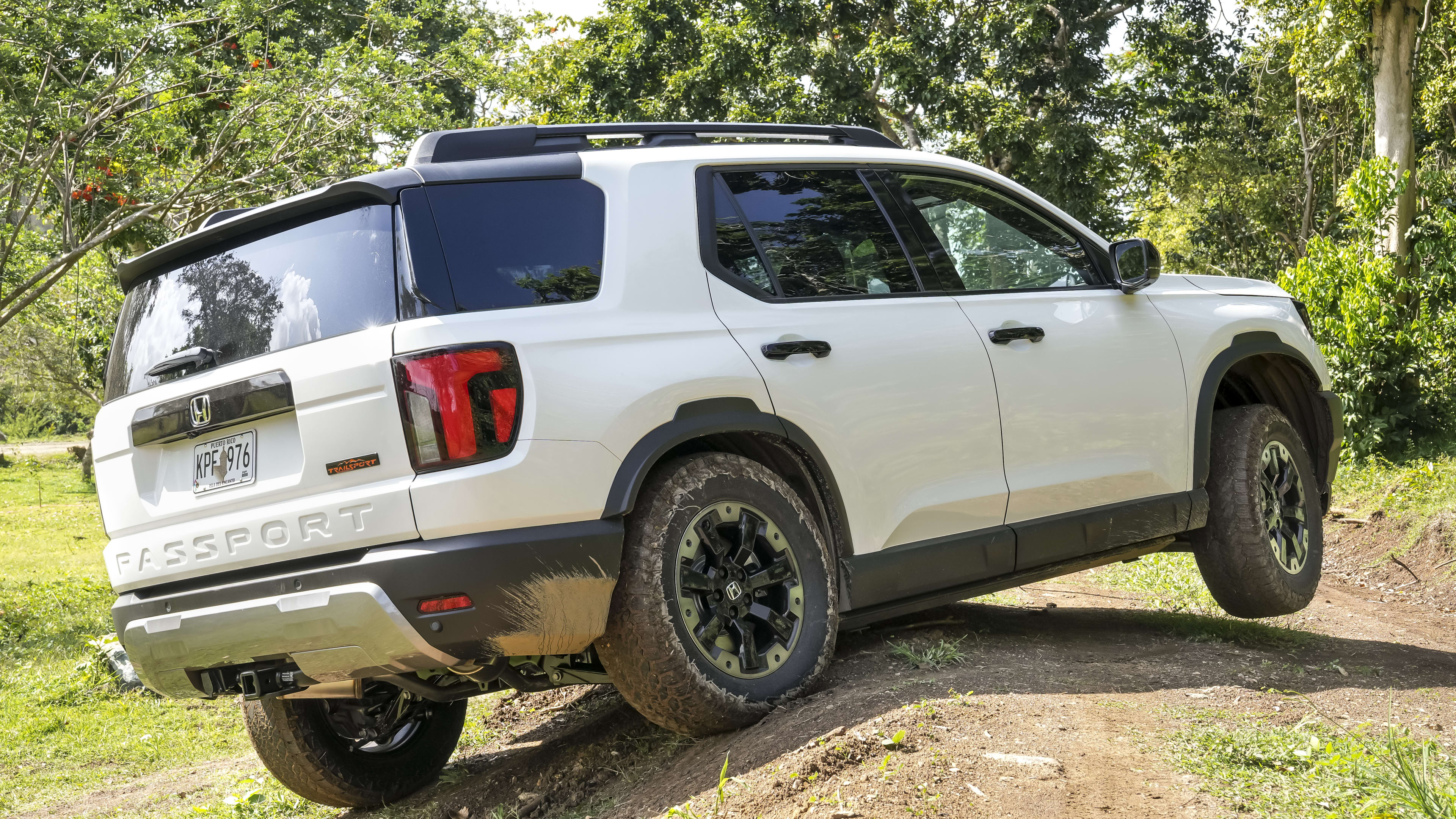 Honda TrailSport Models: Honda Plans Bigger, Tougher TrailSport Models With Real Off-Road Upgrades 3 2026 Honda Passport TrailSport
