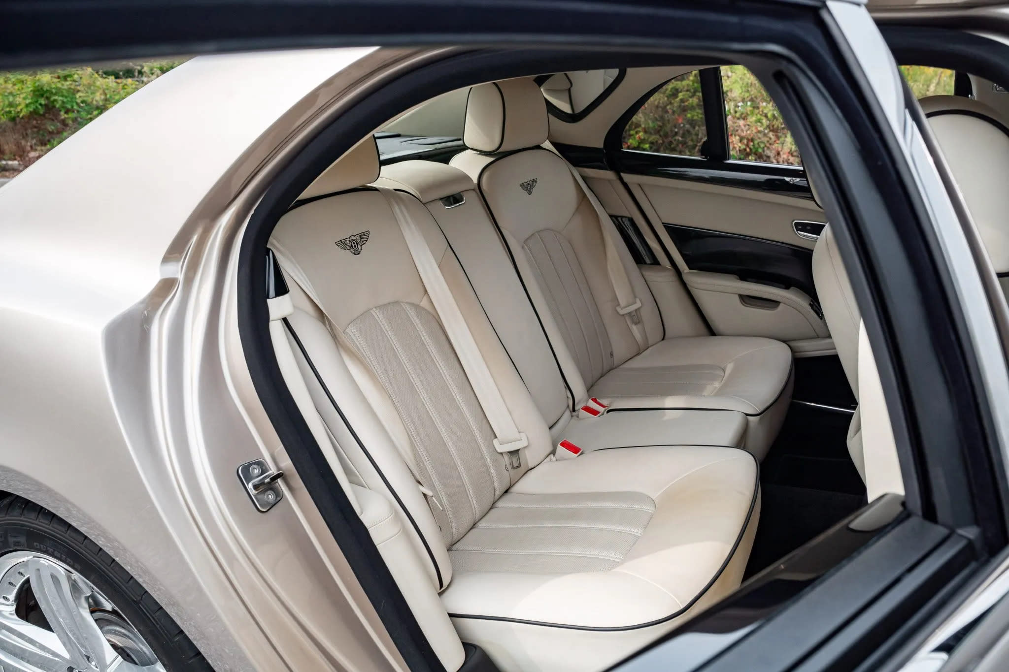 2012 Bentley Mulsanne with 25K Miles Bidding for Mercedes C-Class Money: Unmatched Luxury Value 5 2012 Bentley Mulsanne rear seat