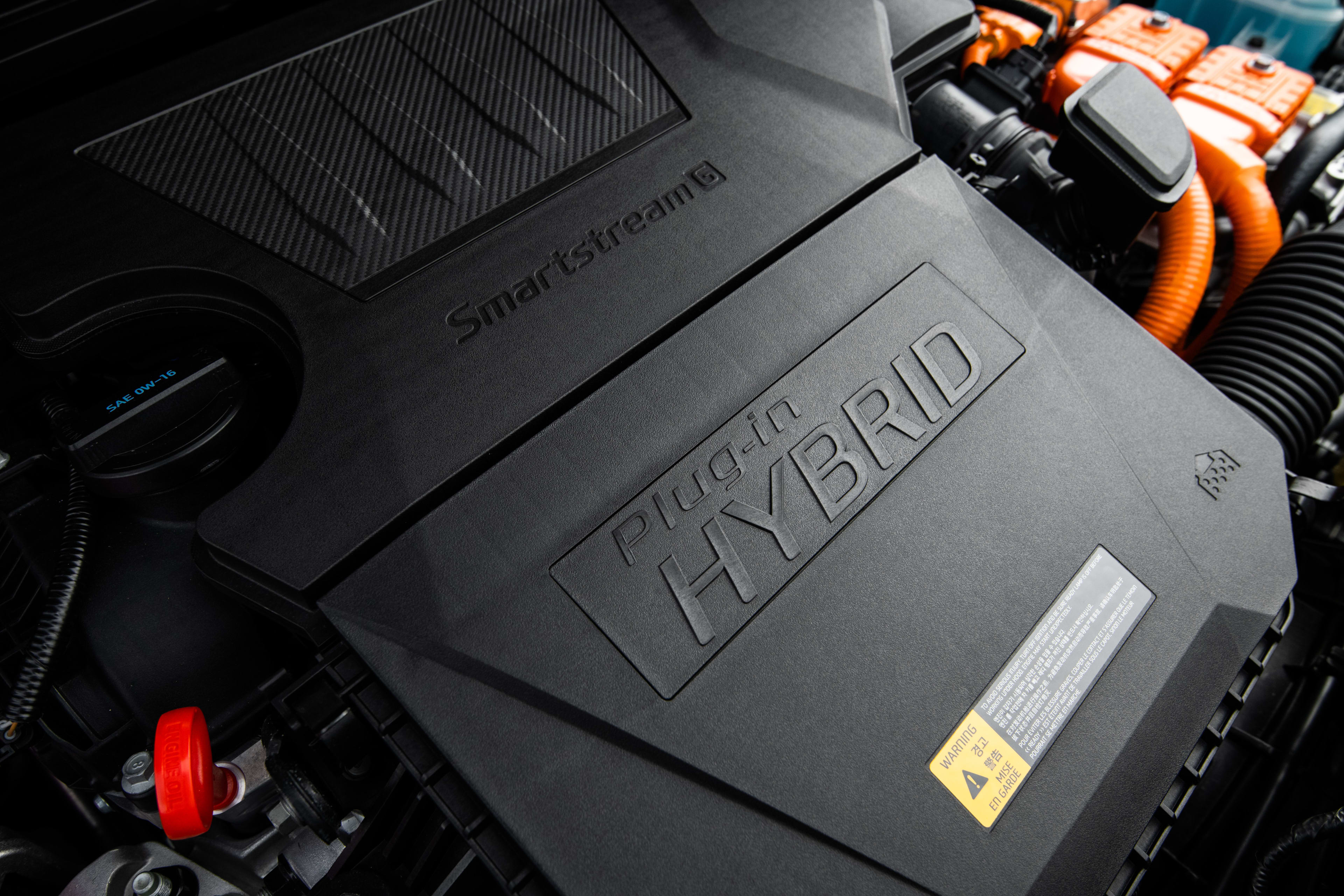 Used PHEV Battery Health: Why You Should Avoid High-Mileage Mitsubishis 2 2025 Kia Niro PHEV