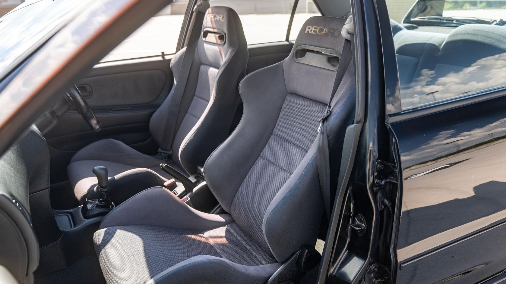 1995 Mitsubishi Lancer Evolution III For Sale with 66K Miles: Dyno-Proven 322 HP JDM Legend at No Reserve 9 image 9 984760