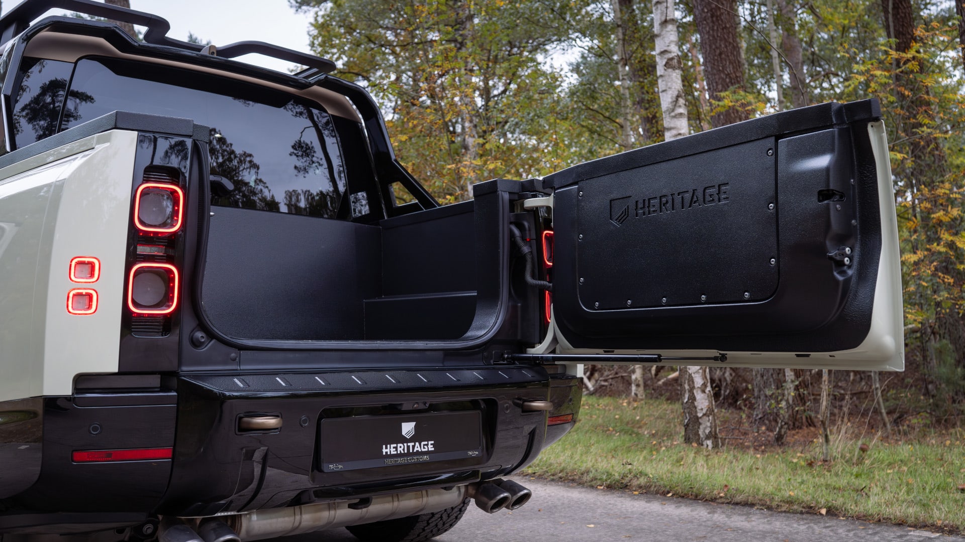 Urban Automotive & Heritage Customs Create Modern V8 Crew Cab: Defender 130 V8 Pickup Unveiled 6 Urban Automotive x Heritage Defender Pickup