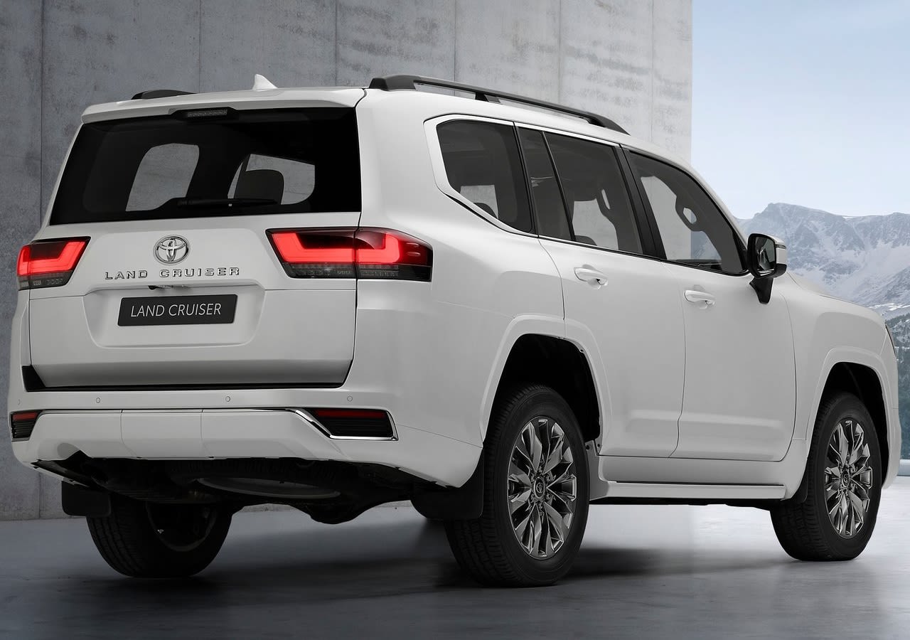 Toyota Hints Land Cruiser Could Get V8 Back: New Twin-Turbo 4.0L V8 Engine is Technically Compatible 2 Toyota Land Cruiser 300 rear quarter