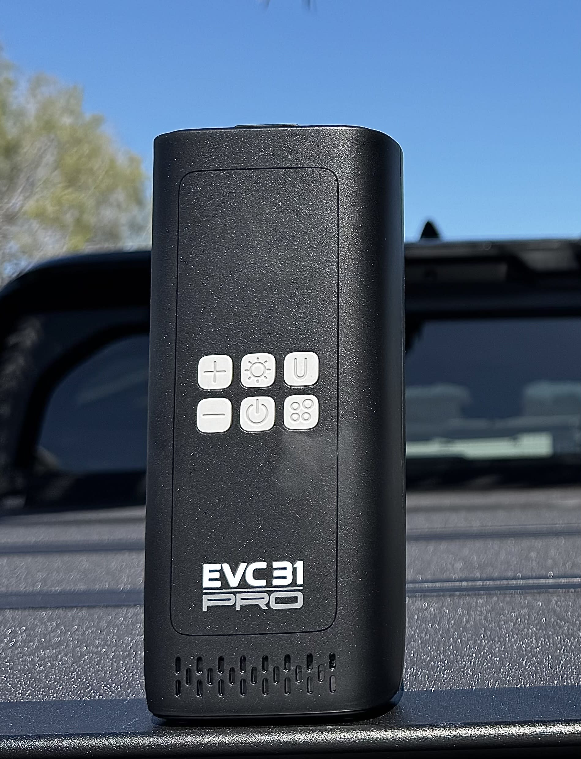 Ultimate Automated Tire Inflators: Are Portable Tire Inflators Any Good? VIAIR EVC31 PRO Review 4 img 9156