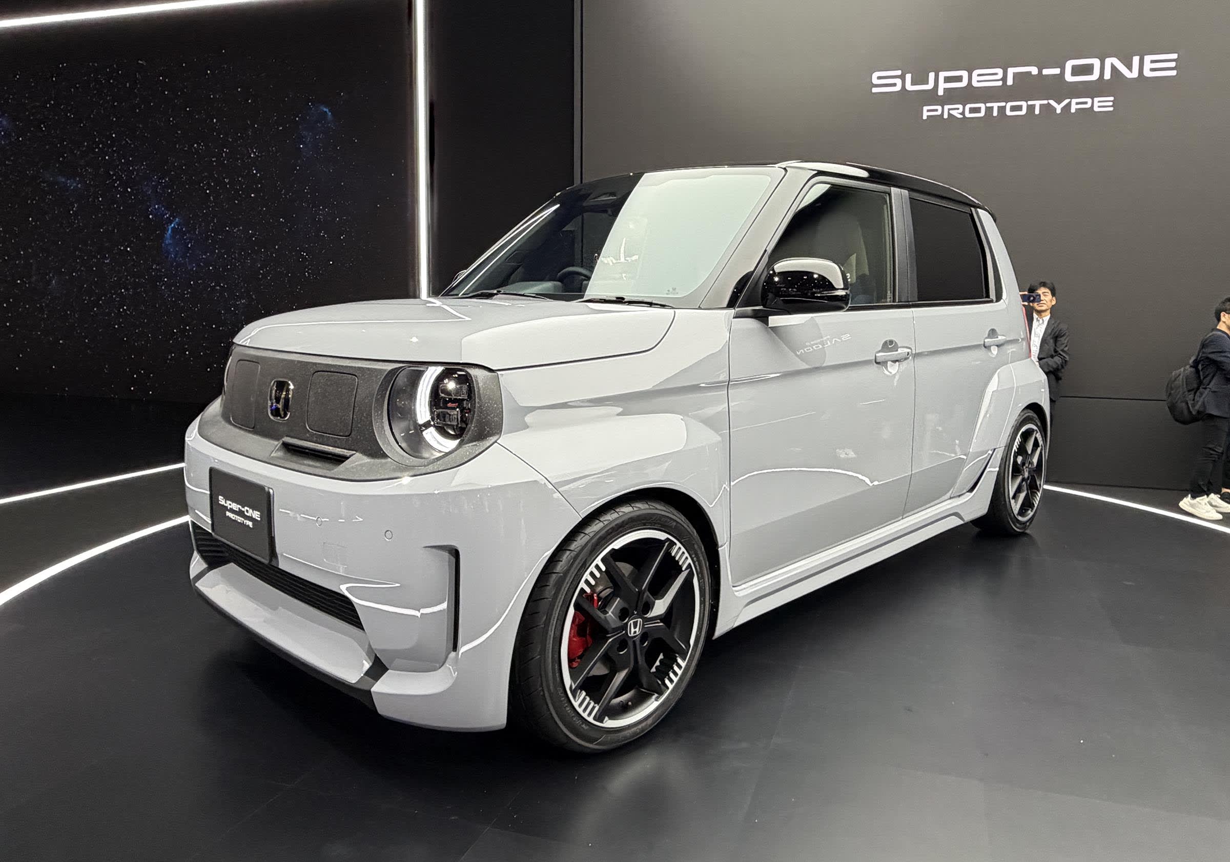 Honda Unveils Two New EVs: Affordable 0 Alpha SUV (India-bound 2027) & Fun-to-Drive Super-ONE Hot Hatch 6 honda super one hero shot