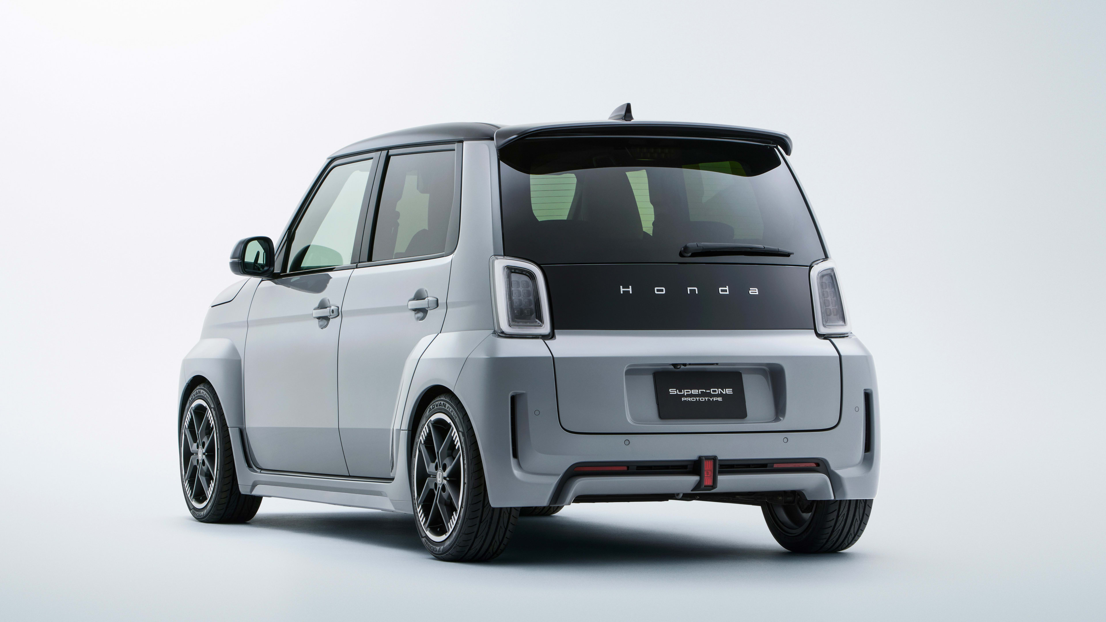 Honda Unveils Two New EVs: Affordable 0 Alpha SUV (India-bound 2027) & Fun-to-Drive Super-ONE Hot Hatch 9 023rt 29jul23 bp7865