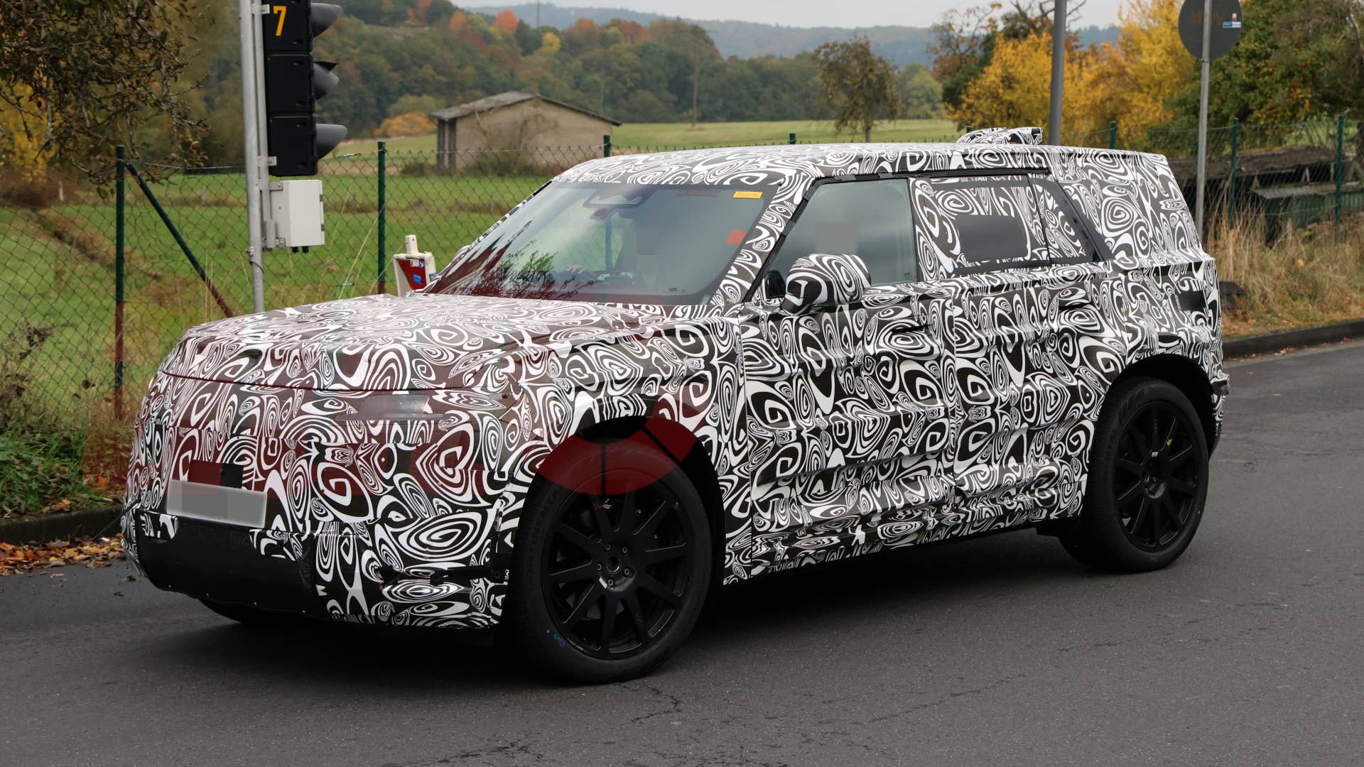 2027 Land Rover Defender EV spy shot