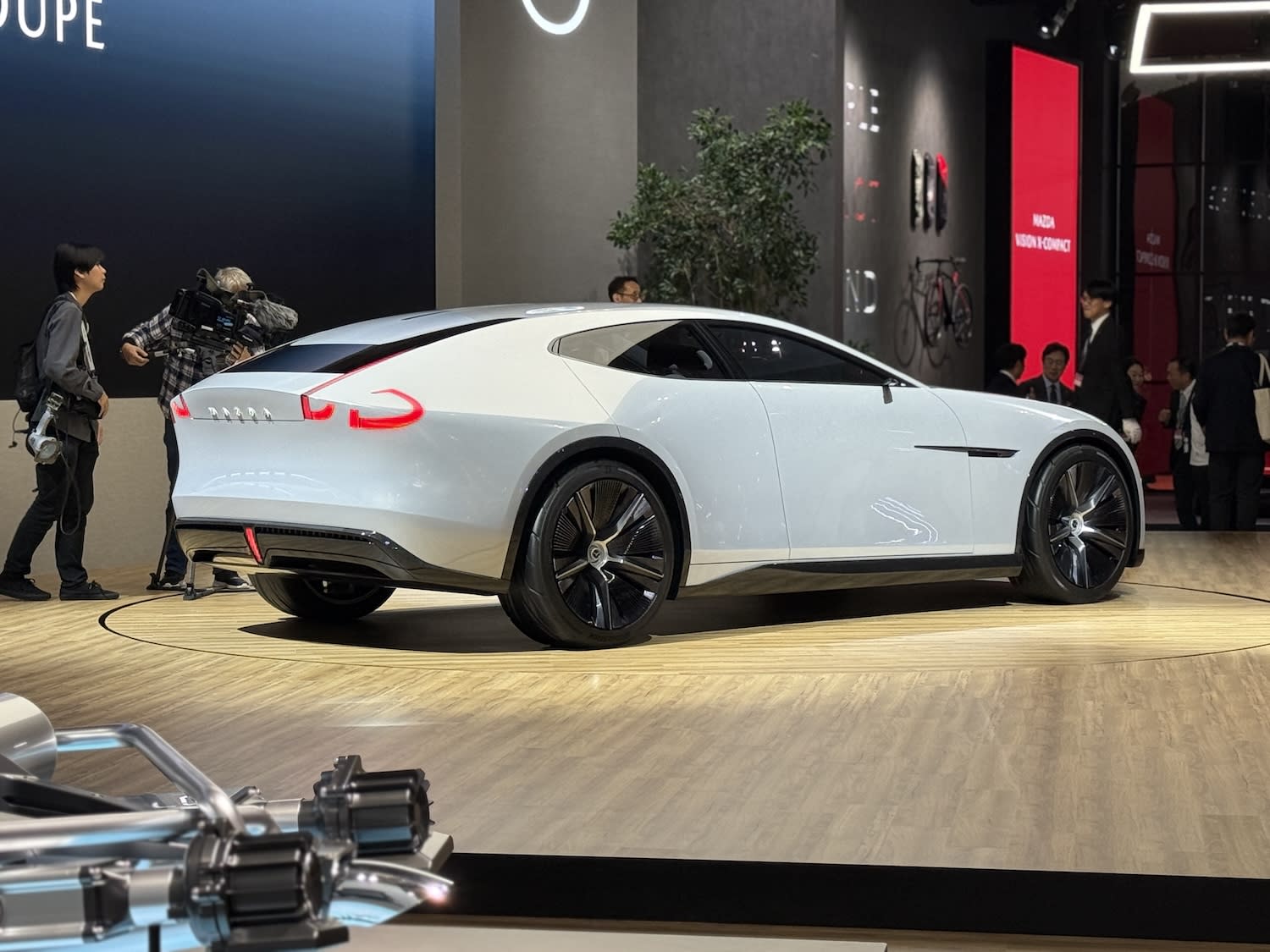 Mazda Vision X-Coupe Revealed: Wankel Hybrid with Mobile Carbon Capture Cleans Air “The More You Drive” 5 Mazda Vision X-Coupe Concept