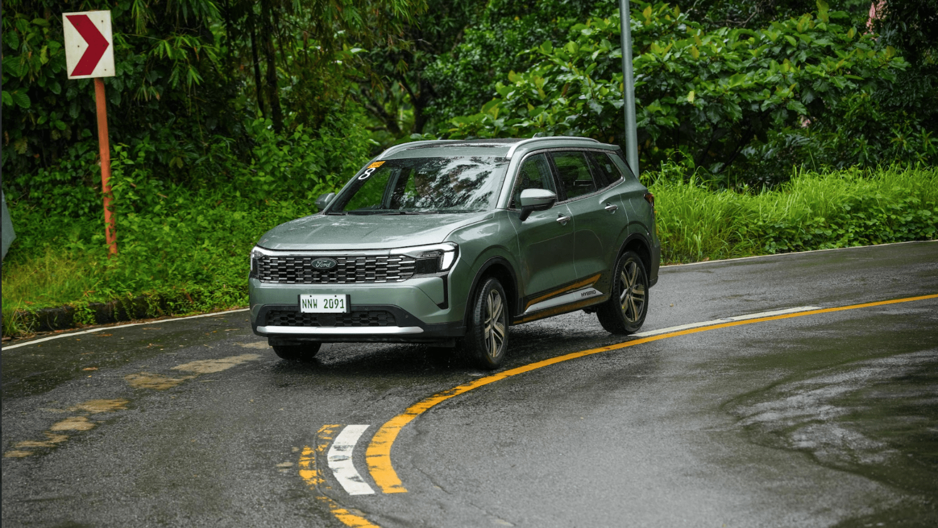 Overseas Showdown: Ford Territory Hybrid vs Honda CR-V Specs Comparison 3 Ford Territory Hybrid