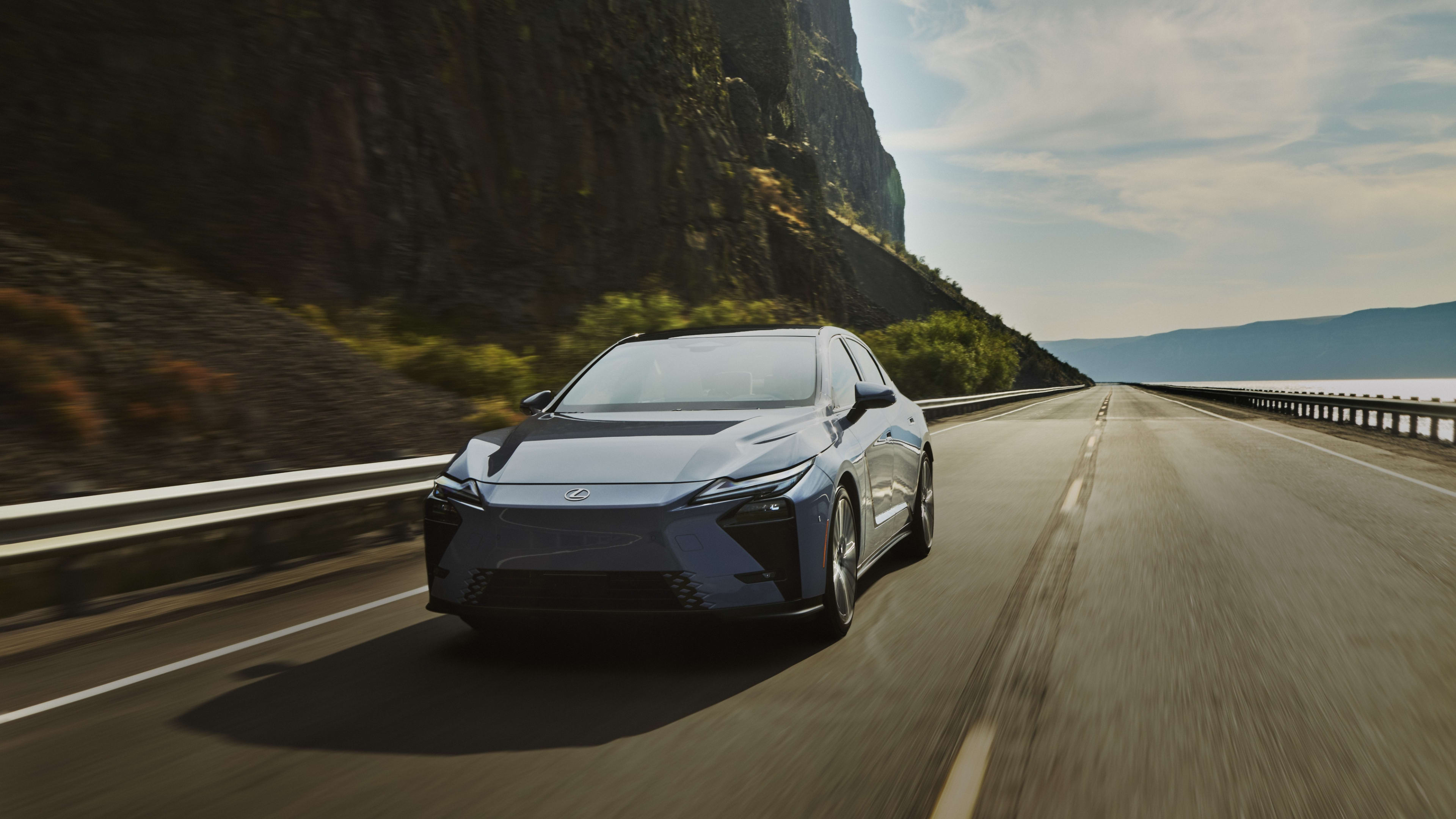 2026 Lexus ES Launches "Standard of Amazing" Campaign with New EV Option 7