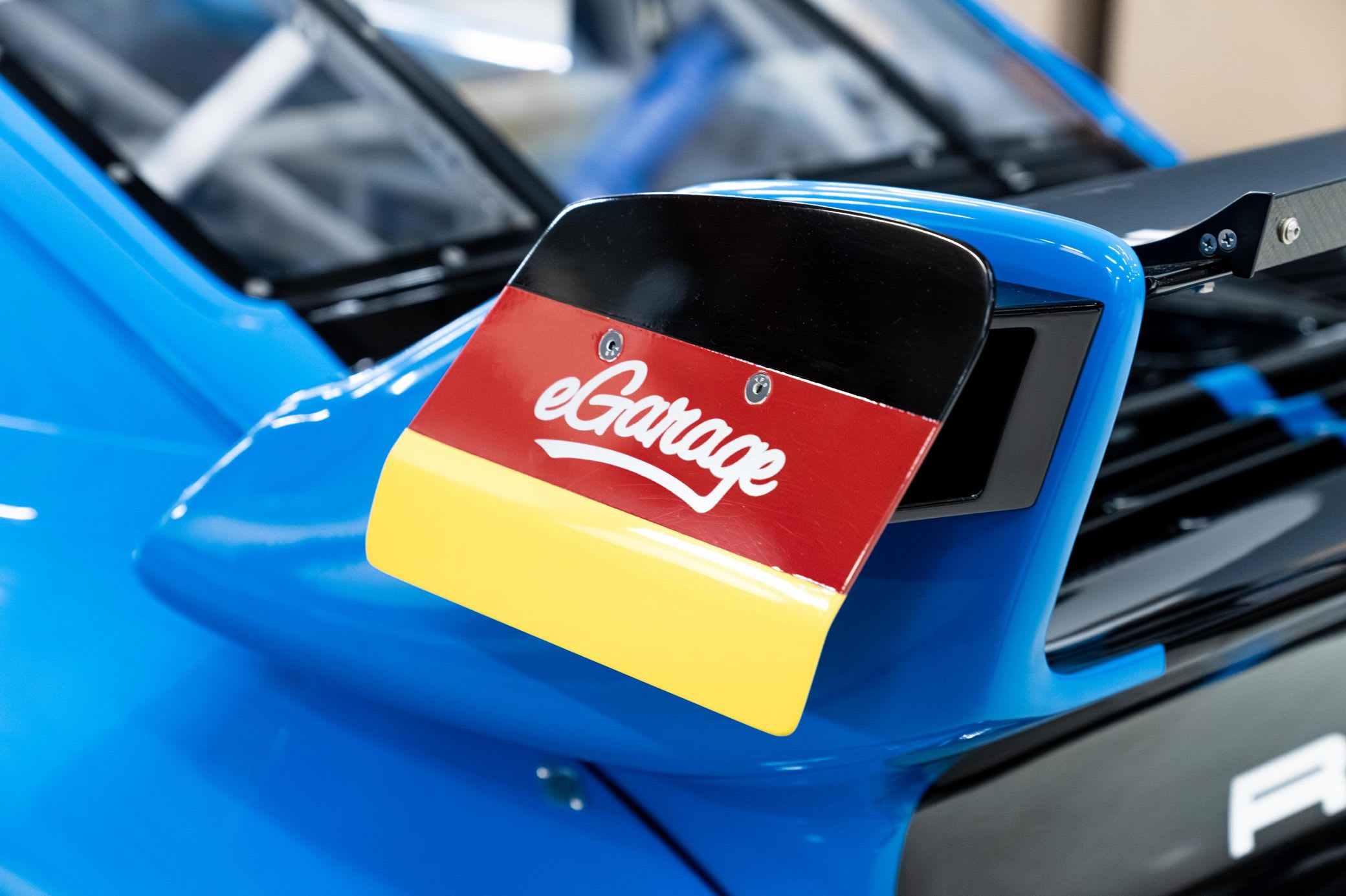 1977 Porsche 911 track car Features MoTeC Management and 935-Spec Suspension 11 9aad1z48