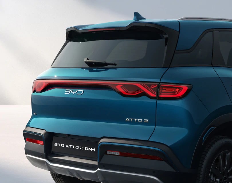 BYD Atto 2 PHEV Europe Specs Revealed: 117 MPG and 56 Miles Electric Range 6 BYD Atto 2 DM-i PHEV rear detail