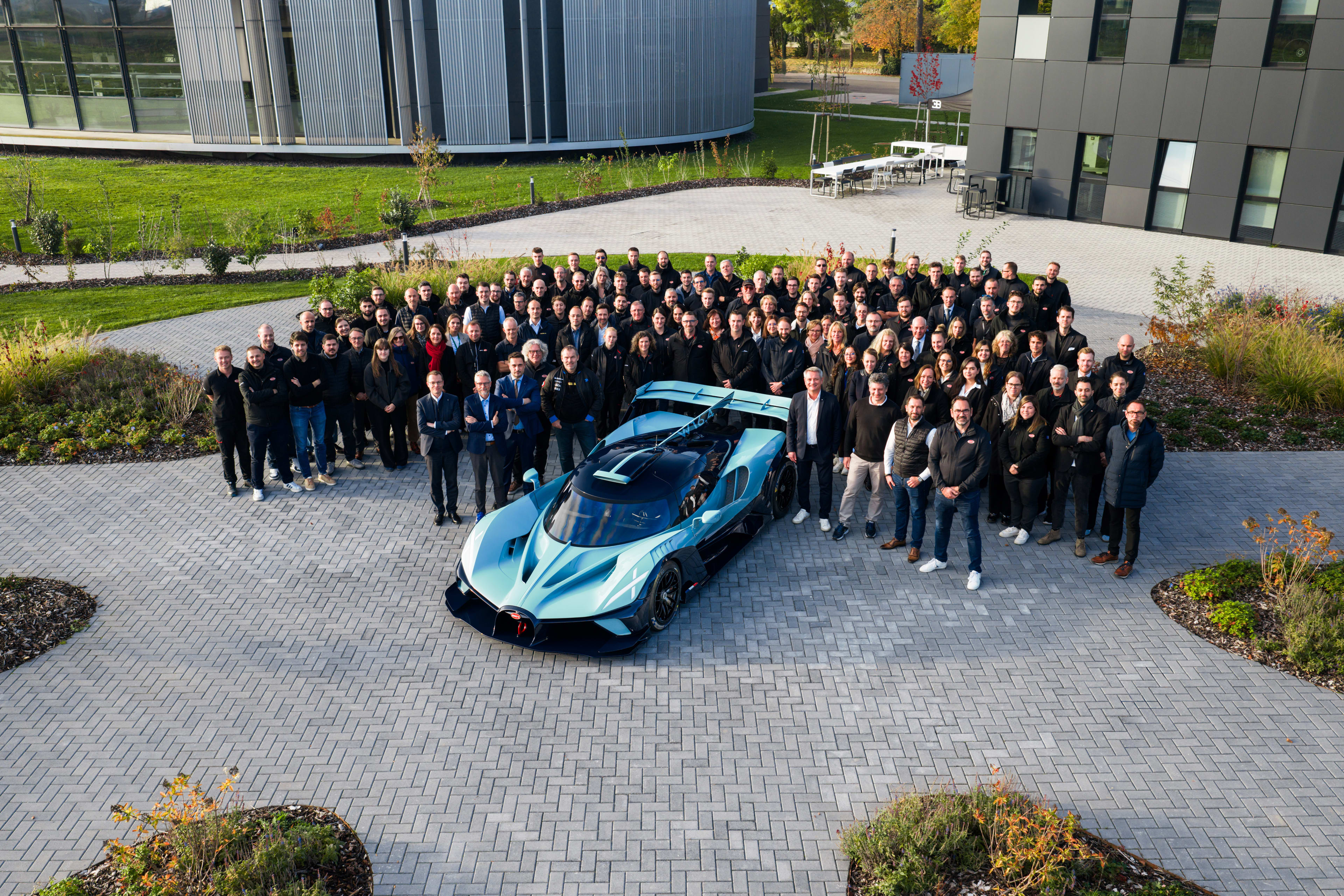 Bugatti Bolide final unit Specs: 1,578 HP Track Weapon Delivered 7 Bugatti Bolide