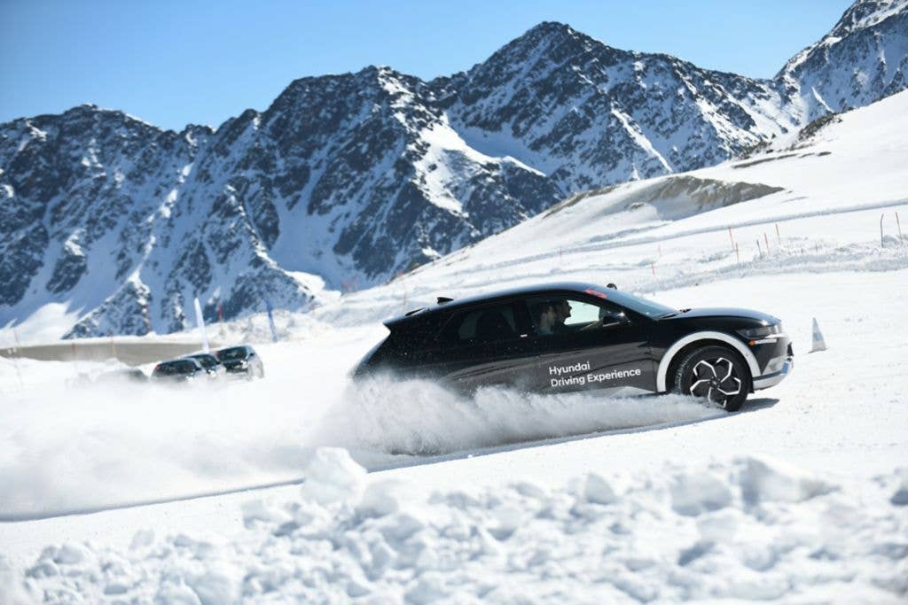 Electric vehicle winter driving in cold weather highlighting the importance of winter range planning