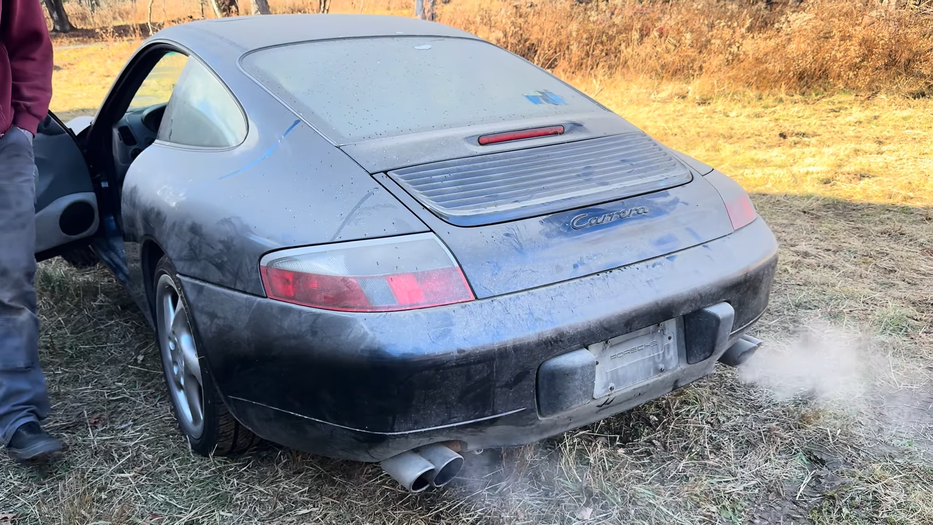 Ferrari 360 Porsche barn find Cars Roar to Life After Years of Mold and Mouse Nests 3 screenshot 343