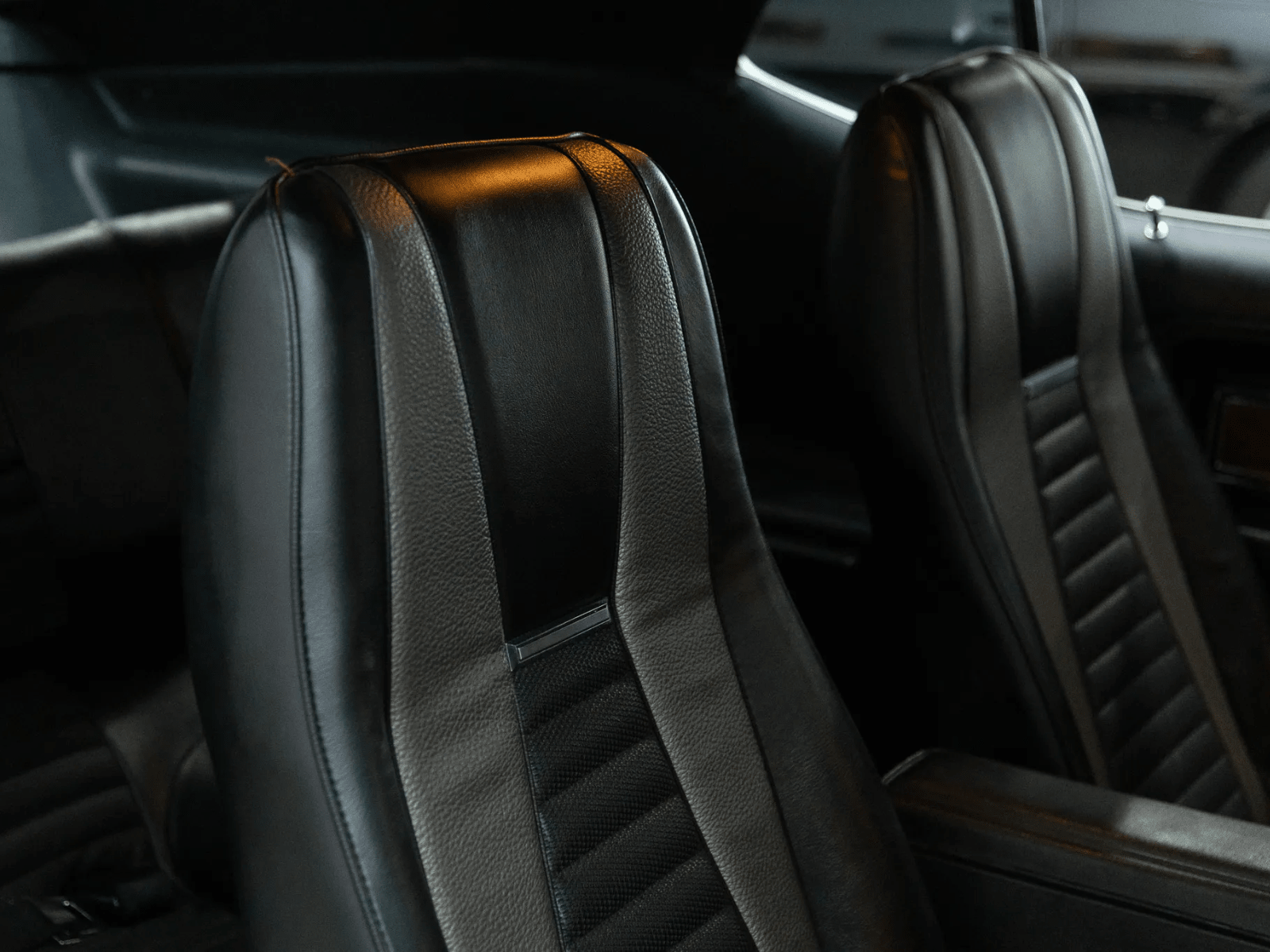 1971 Ford Mustang Mach 1 for sale Features 285 HP 351 Cleveland V8 and Four-Speed Manual 8 1971 ford mustang mach 1 7 1012176