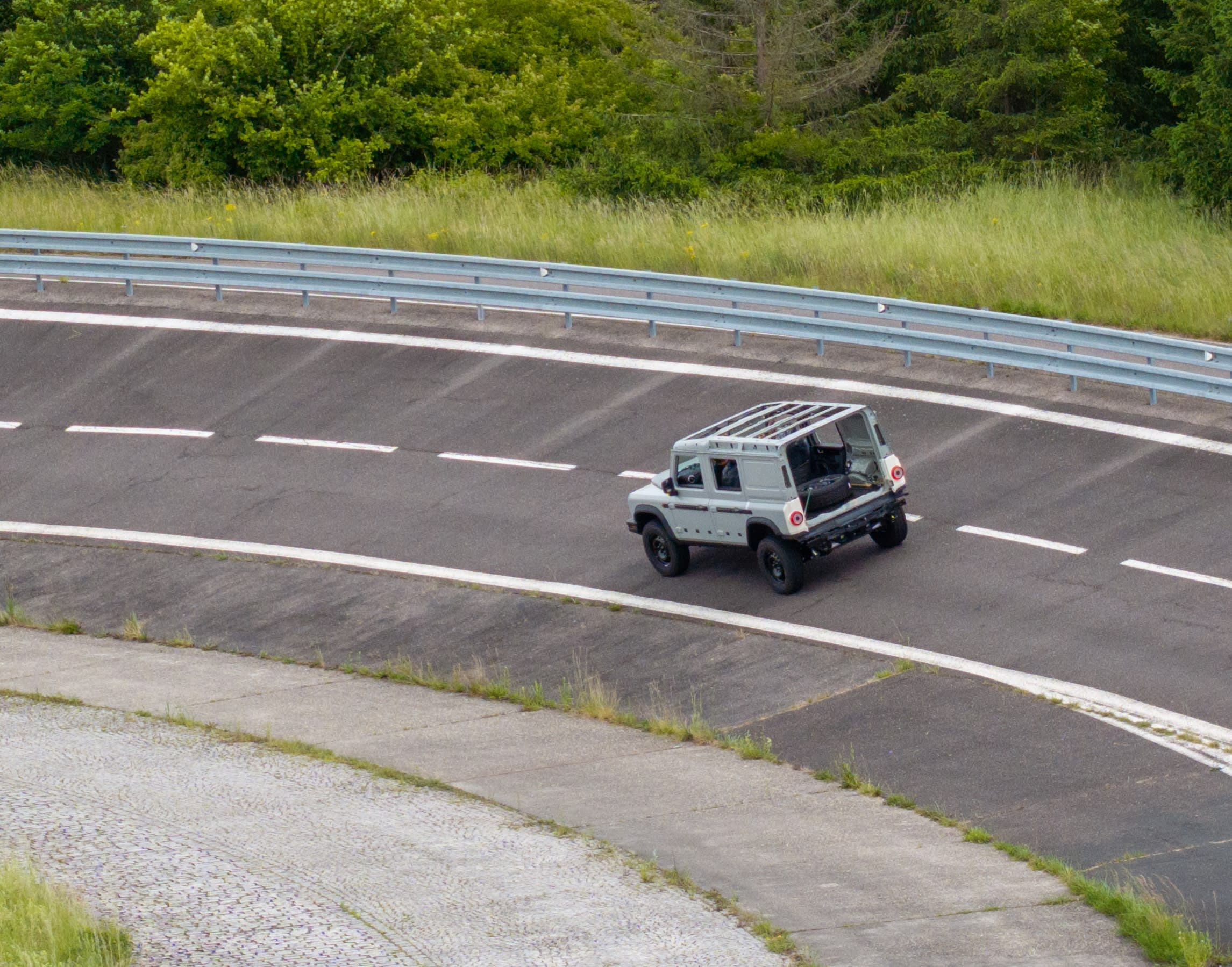 Grenadier Game Viewer by INEOS Kavango