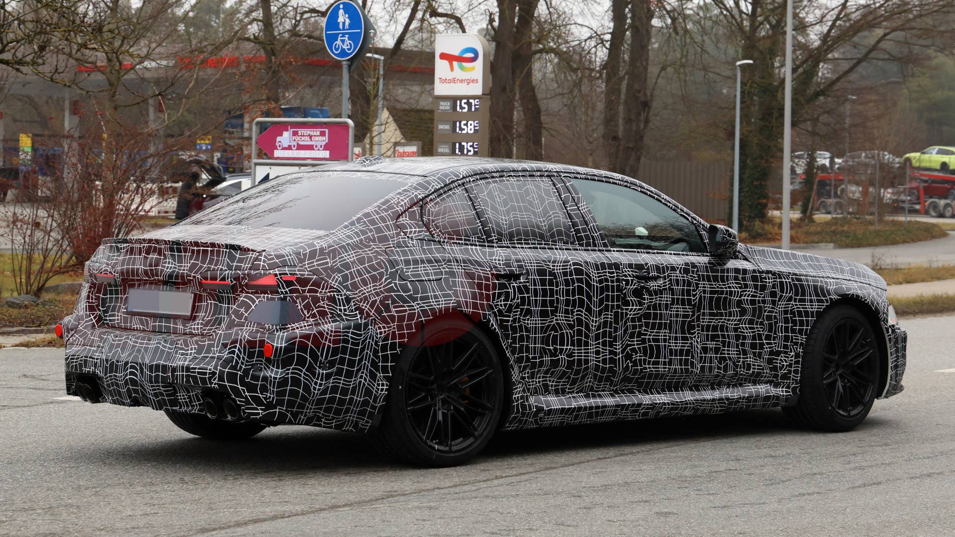 2027 BMW M5 LCI spy shot