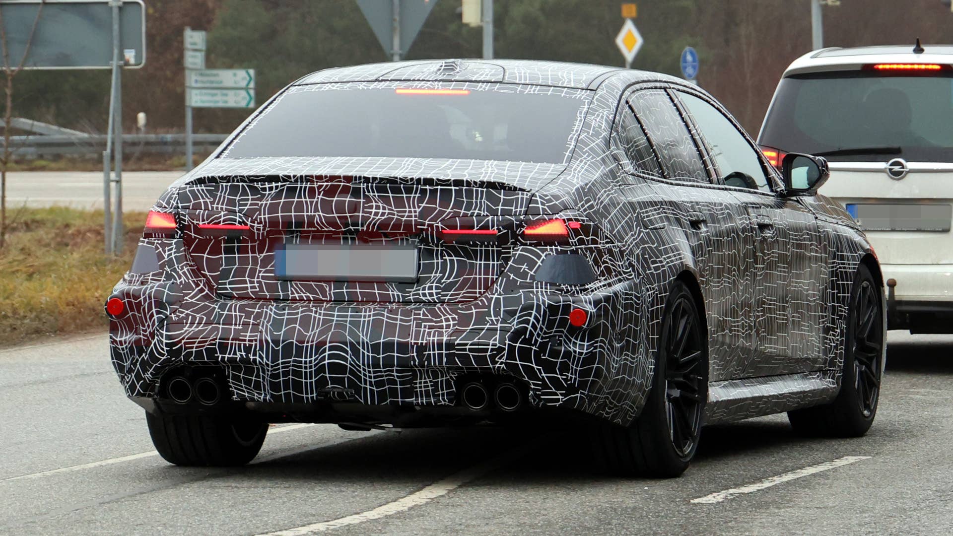 2027 BMW M5 LCI spy shot