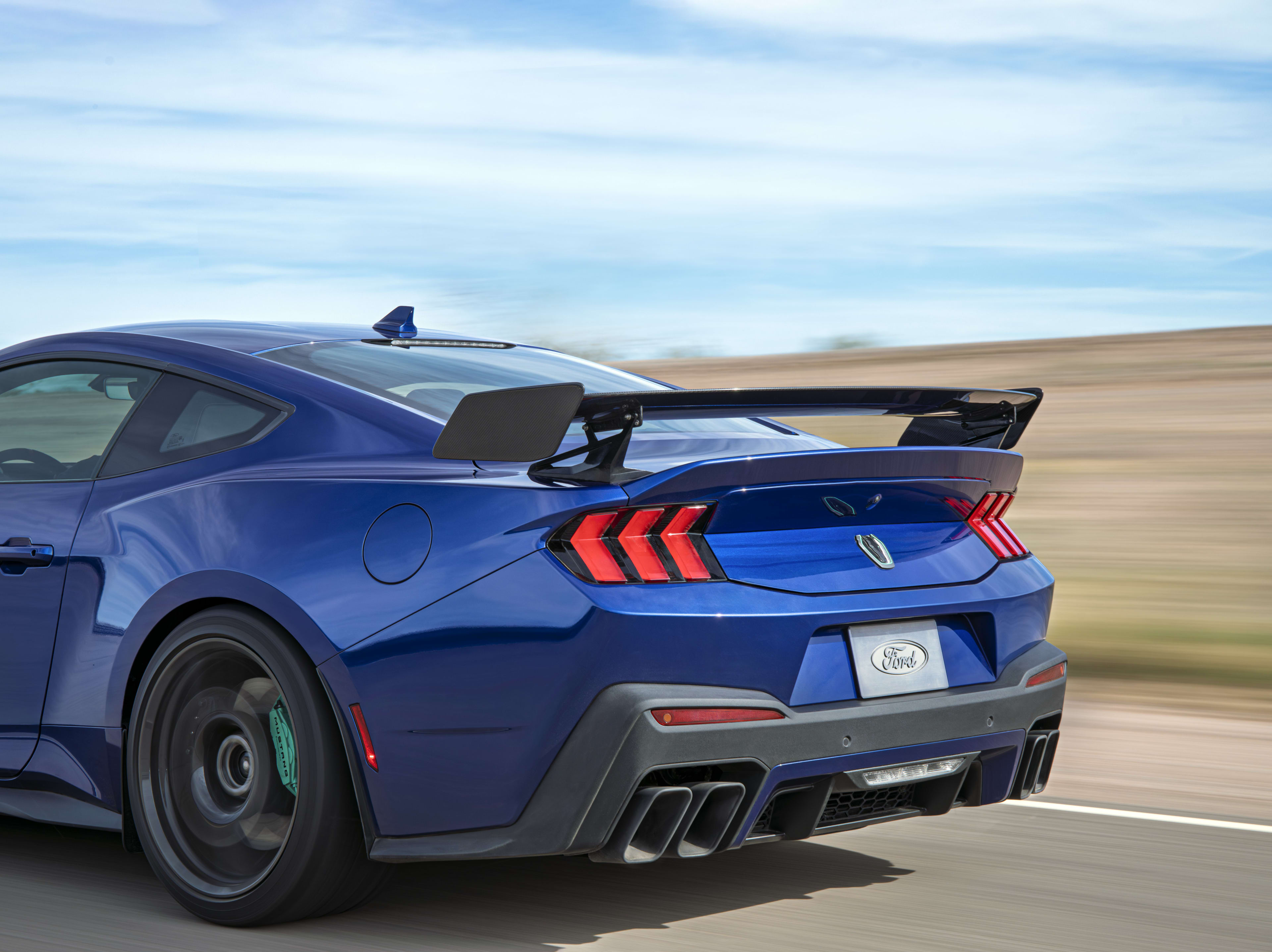 2026 Mustang Dark Horse SC Track Pack