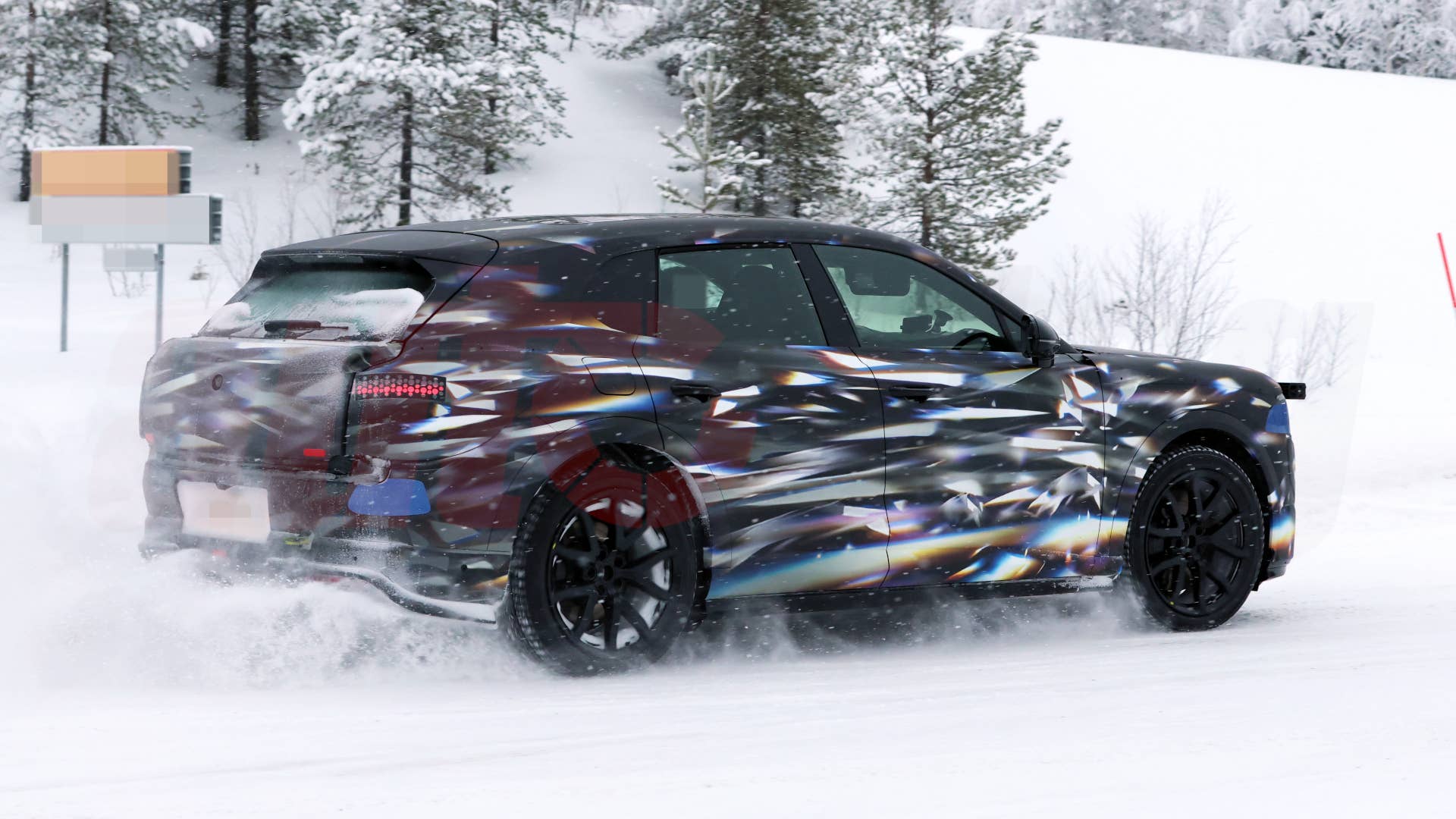 2027 Bentley Luxury Urban SUV spy shot