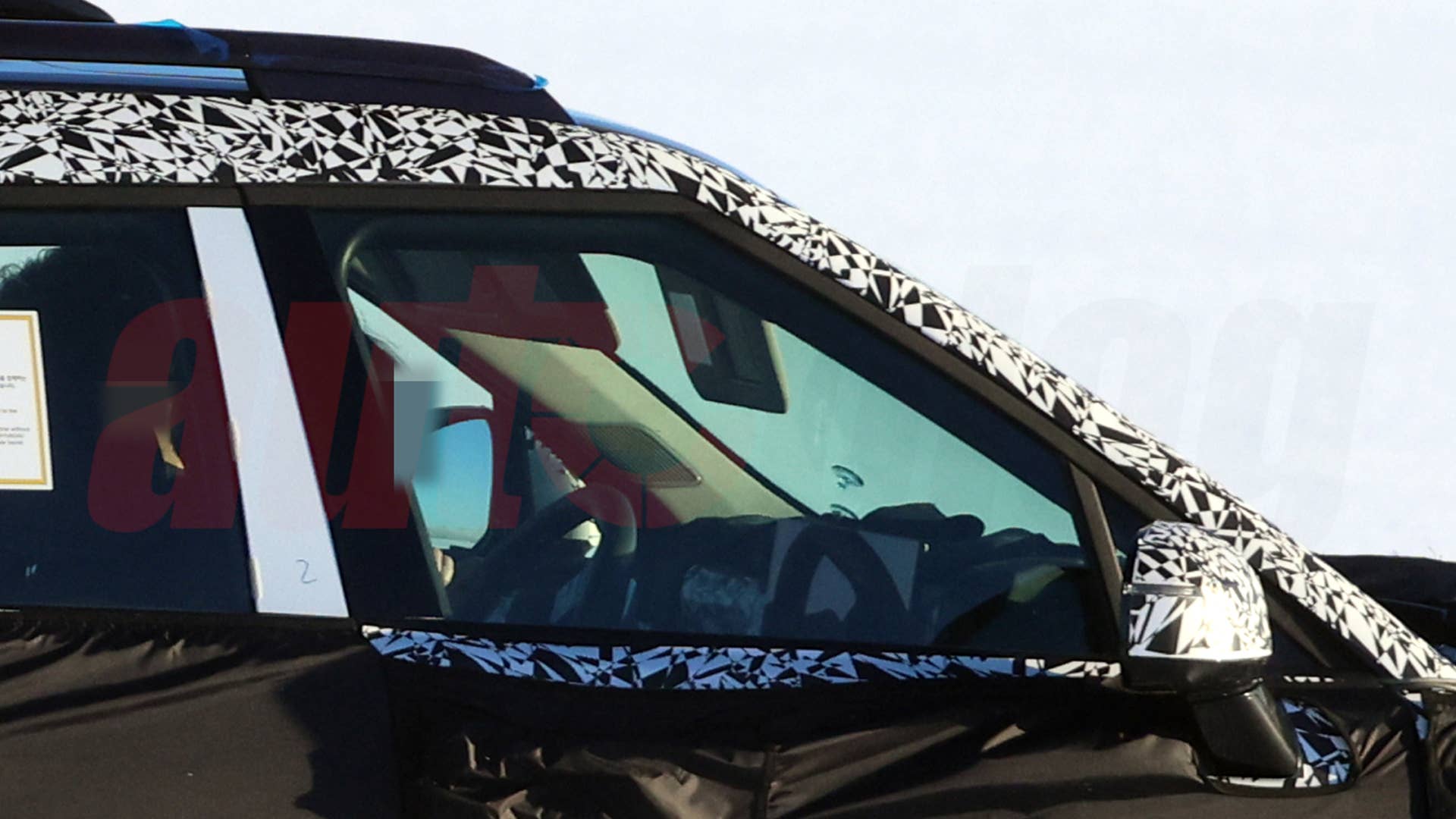 2027 Hyundai Santa Fe facelift spy shot